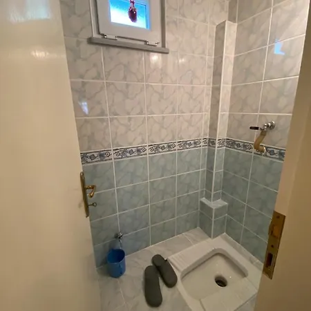 Sera Goelue Manzarali *